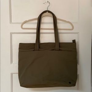 Lululemon Tote